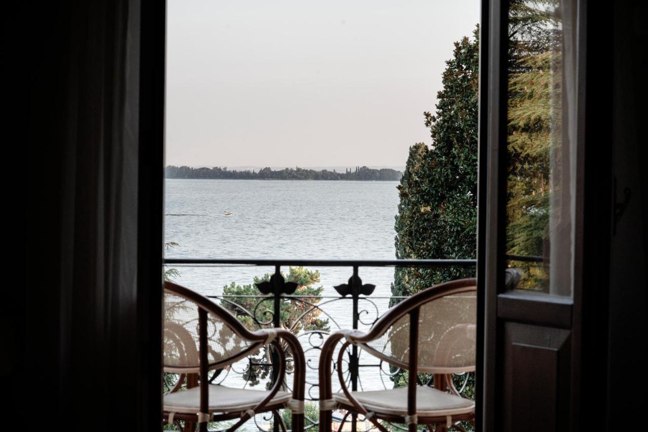 Hotel Bellevue Gardone Riviera Exterior foto